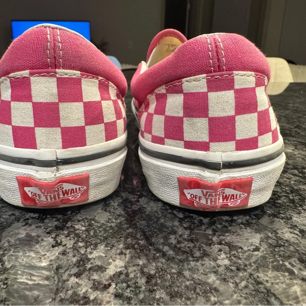 VANS Kids Pink Checkered Slip-On Shoes - Picture 4 of 5
